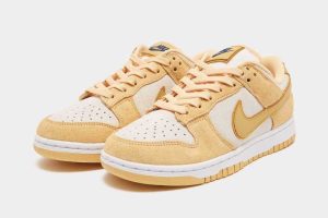 Nike Dunk low gold suede